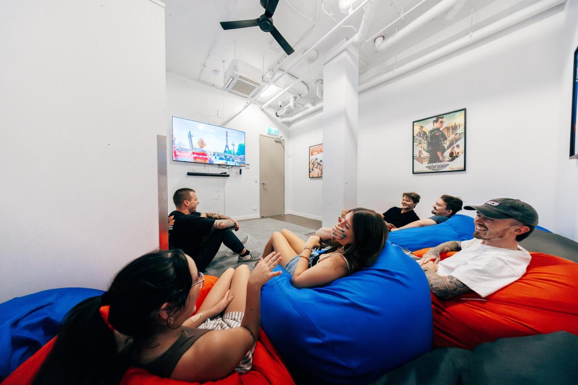 Auberge de jeunesse Maze Backpackers - Gold Coast Extérieur photo