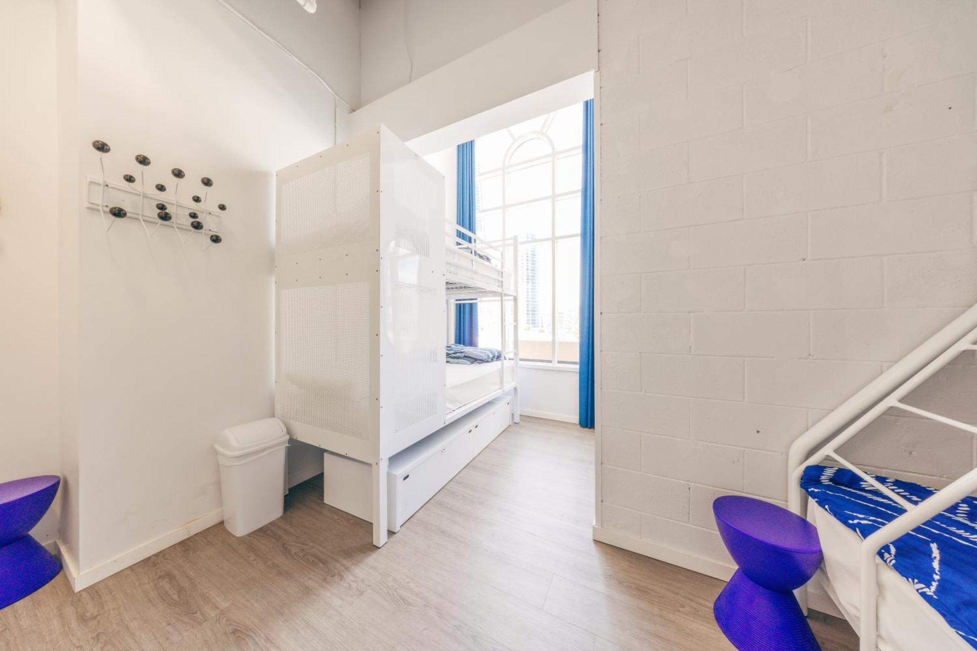 Auberge de jeunesse Maze Backpackers - Gold Coast Extérieur photo