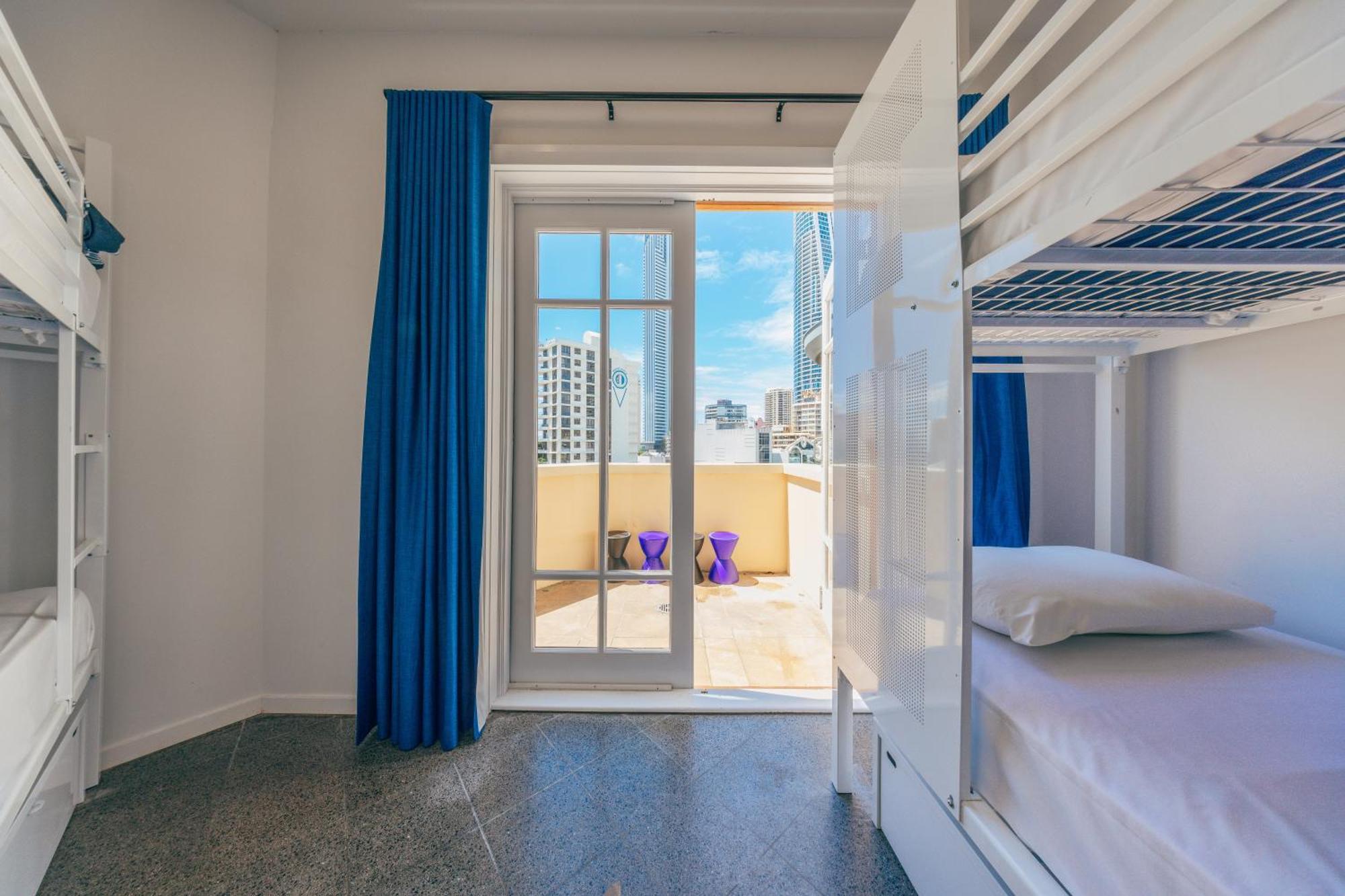 Auberge de jeunesse Maze Backpackers - Gold Coast Extérieur photo