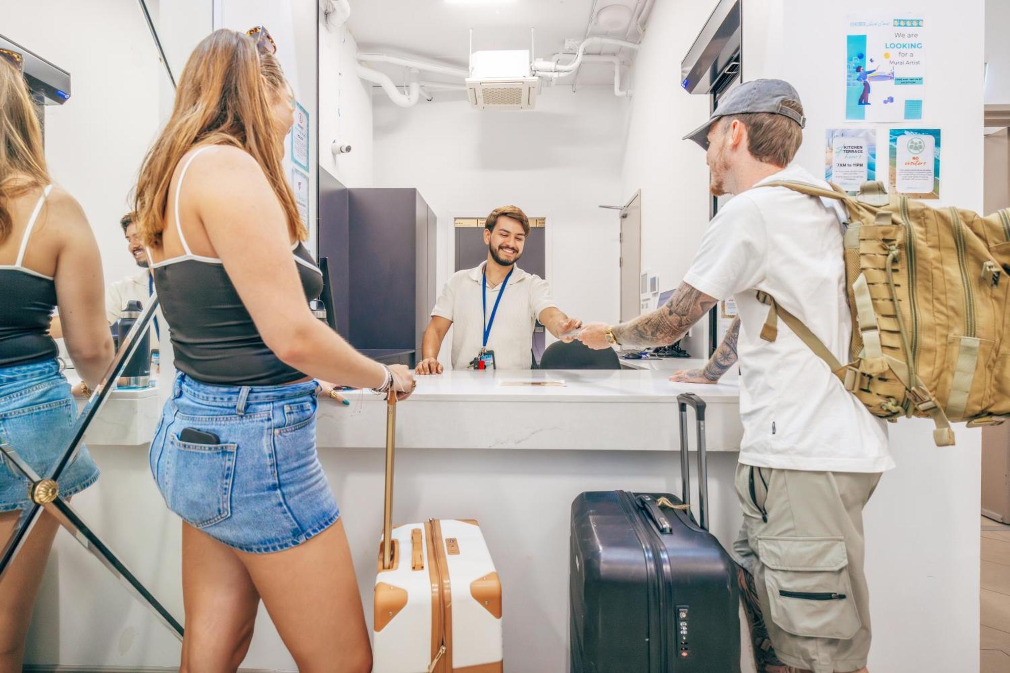 Auberge de jeunesse Maze Backpackers - Gold Coast Extérieur photo